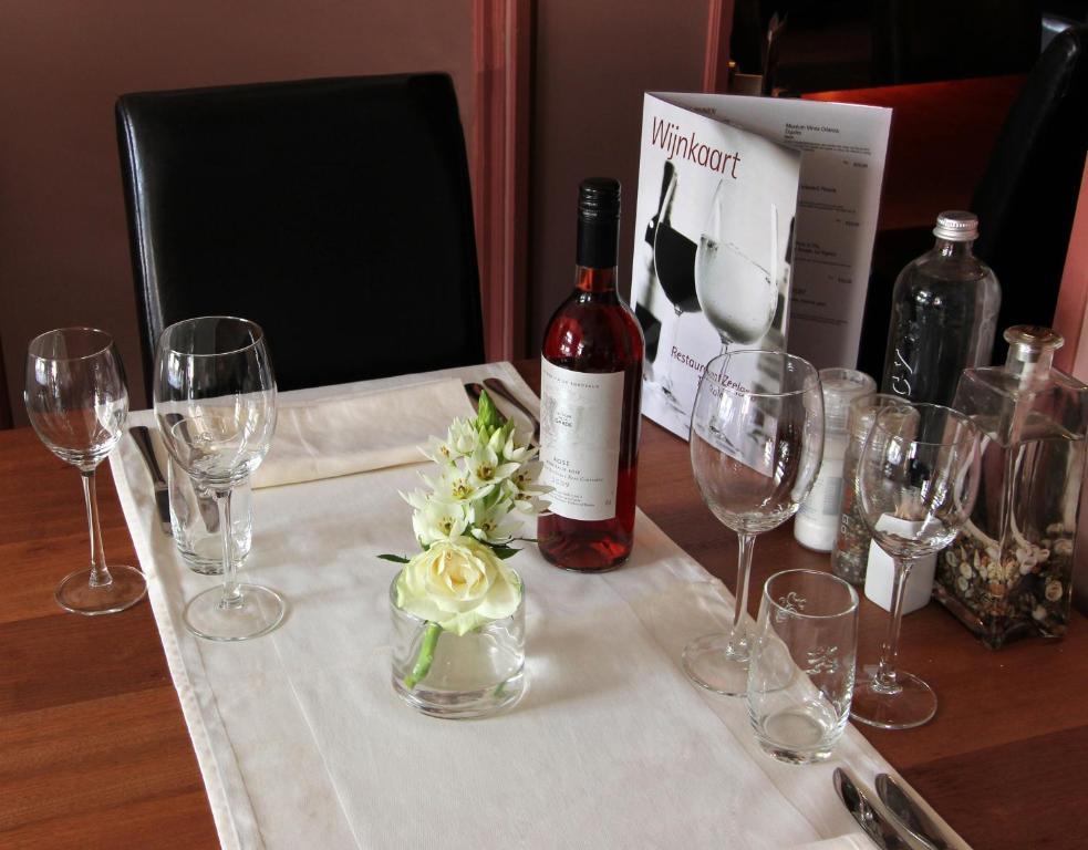 Hotel Restaurant Zeeland Tholen Zewnętrze zdjęcie